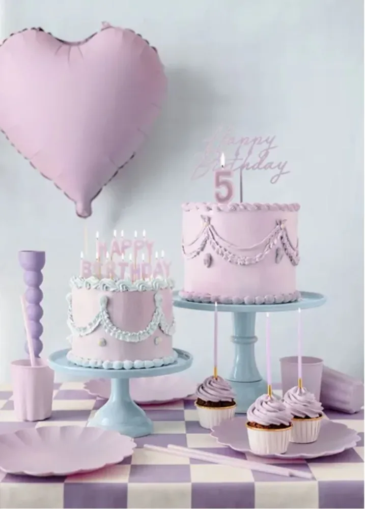 Kaketopp i akryl "Happy Birthday" - Lys lilla - Bilde 3