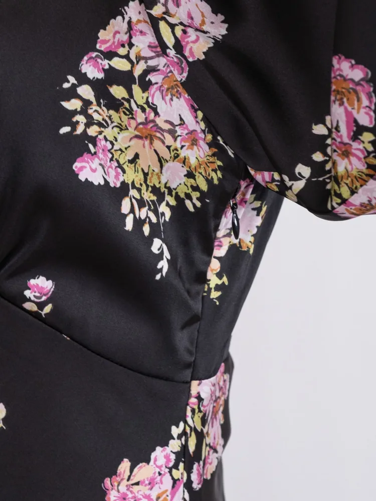 Ilba Flower Bunch Dress - Black - Bilde 3