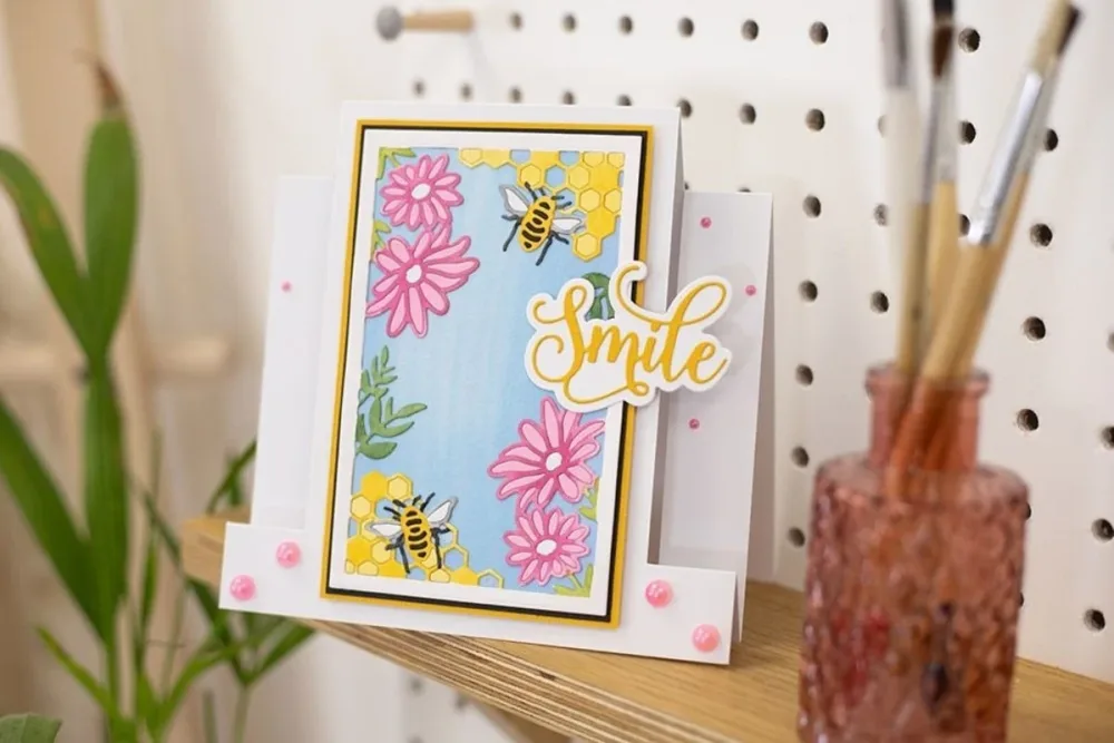 Gemini - Paper Piecing Happy Bees Create-a-Card Dies - Bilde 3