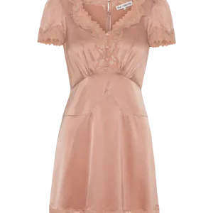 Piazza Short – Clay