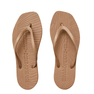 Envelope1976 x Sleepers – Sand