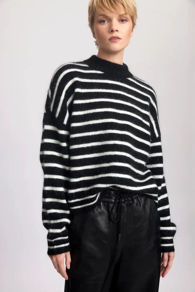 DebbieGZ Pullover - Black/White Striped - Bilde 2