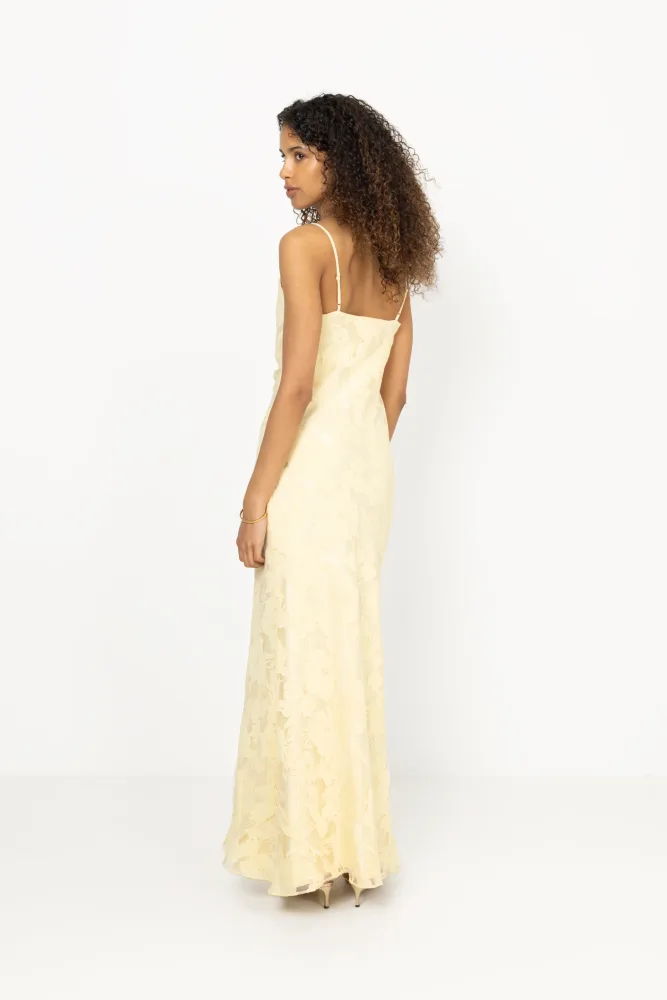 Sorelle Lace Slip Maxi Dress - Light Lemon - Bilde 3