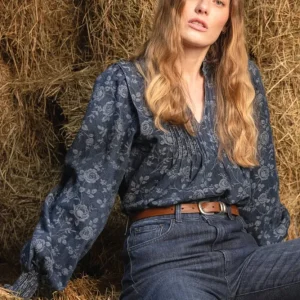 Emma Denim Jacquard Blouse – Blue Flower