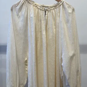 BELLEPIECE – Newernes Top – Ecru BELLEPIECE – Newernes Top – Ecru