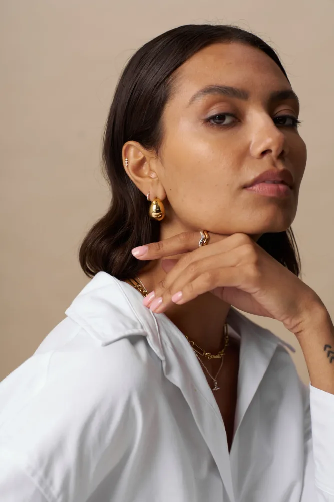 Statement Domed Tapered Earring - Gold - Bilde 2