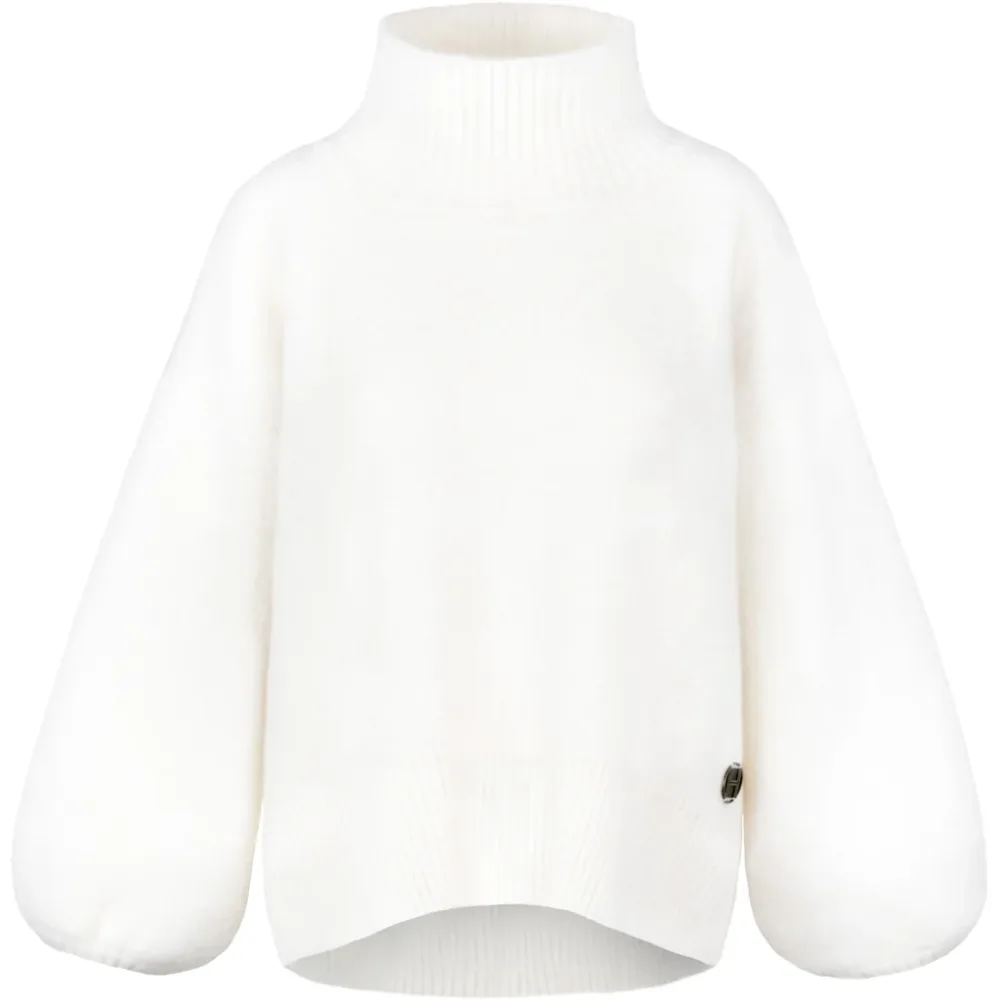 Fam Patch Short Sweater - White Alyssum