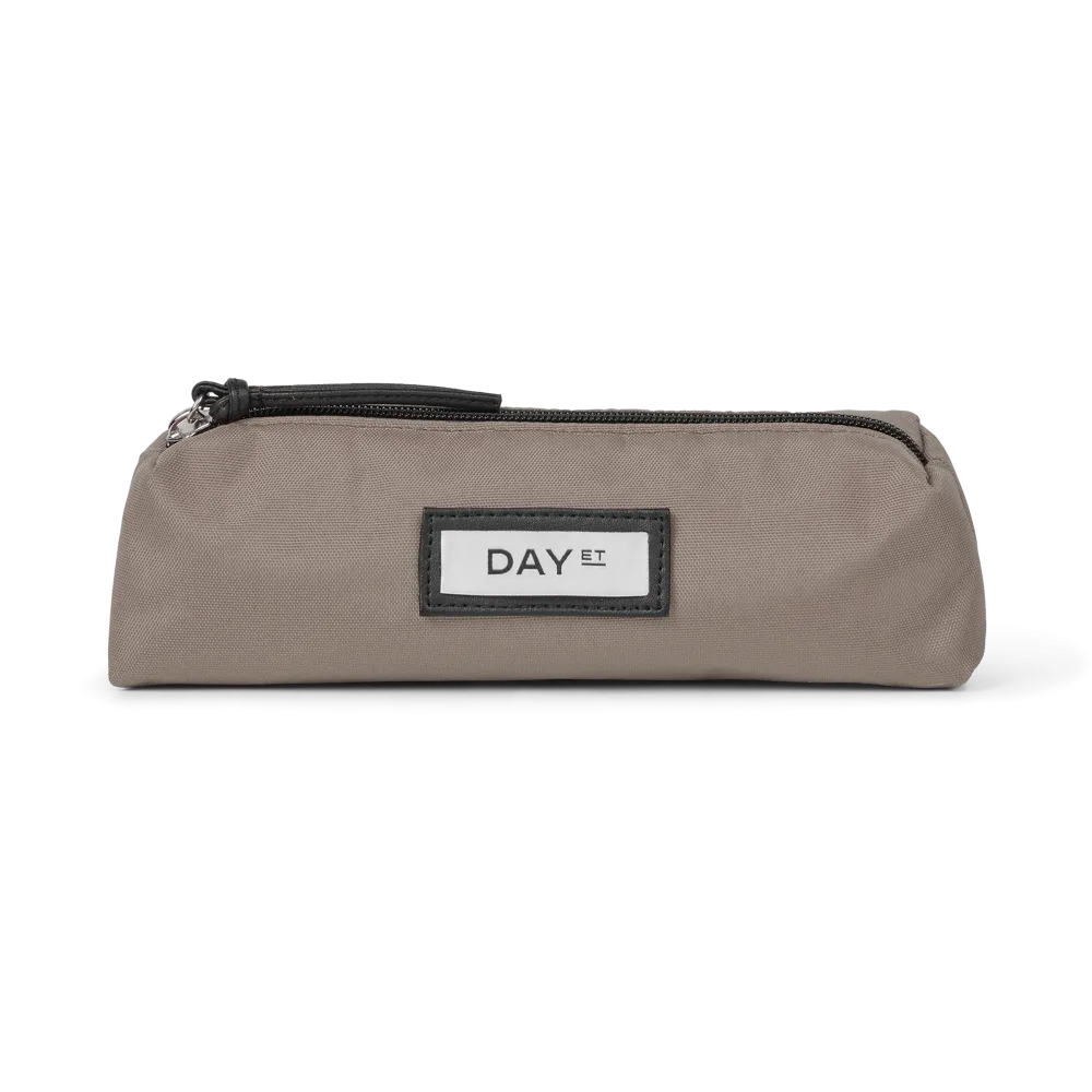 Day Gweneth Re-S Pencil – Driftwood