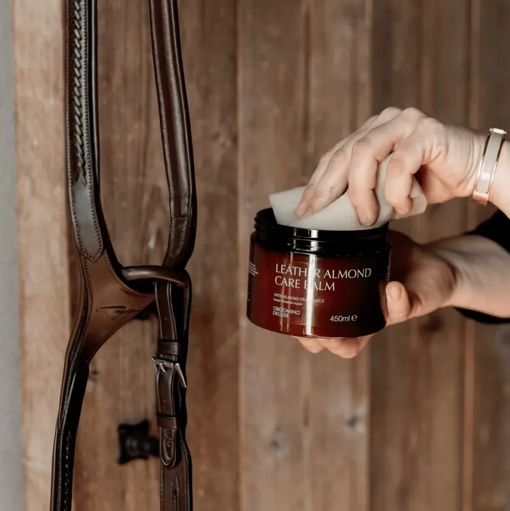 Grooming Deluxe Leather Almond Care Balm Grooming Deluxe Leather Almond Care Balm